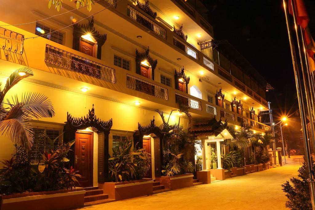 Mandalay White House Hotel Exterior foto